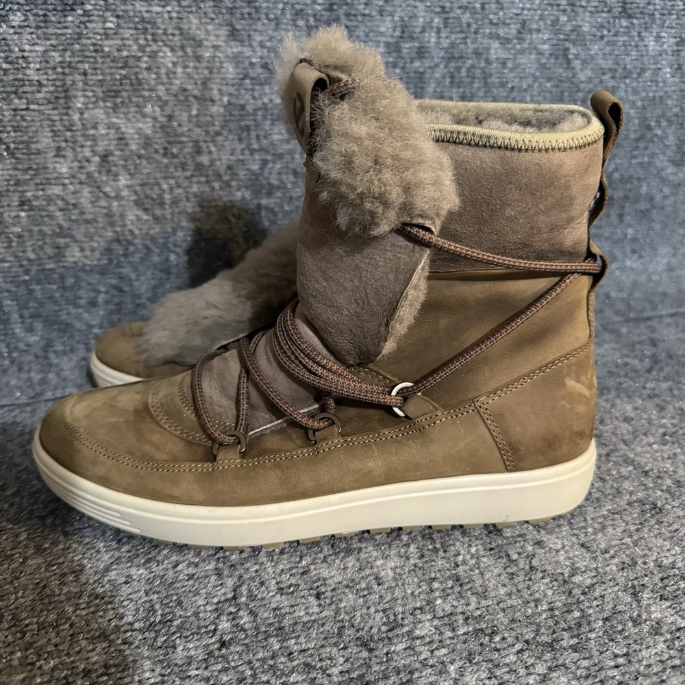 Ecco Soft 7 Tred Boots Womens 9 Tan Sheep Fur Lined Outdoor Winter Snow Casual